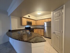 Interior Photo - Park Plaza at Belvidere