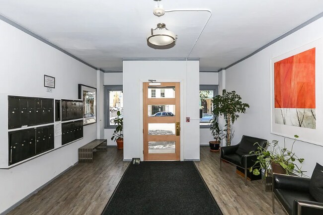Foto del edificio - 1428 Jackson St