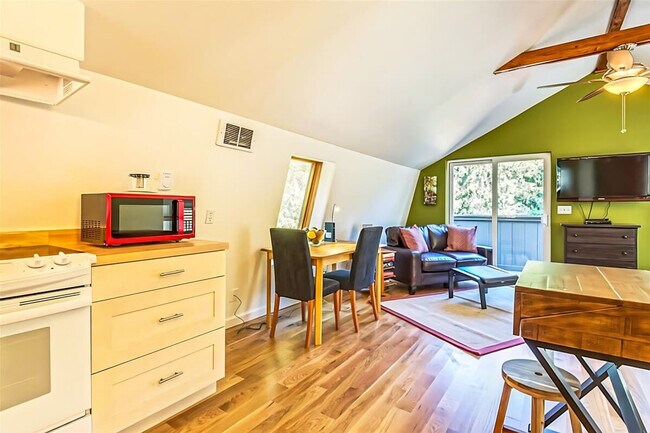 Foto del edificio - 32 Michaels Rd