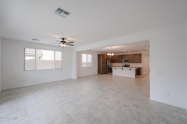 Foto del edificio - 14764 W Smoketree Dr