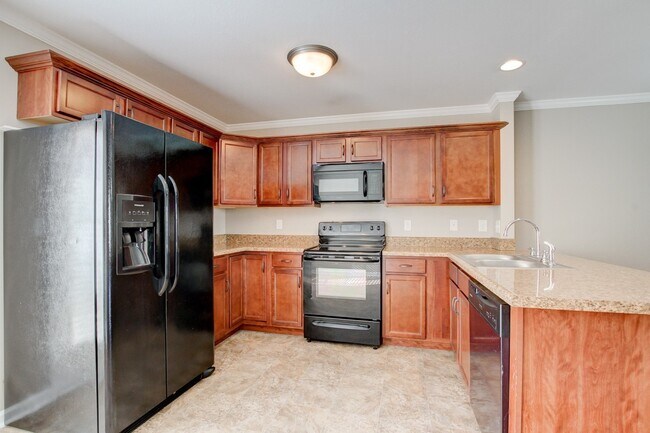 Foto del edificio - Charming Townhome Close to the Interstate !