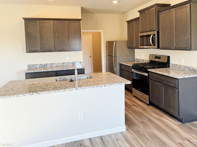 Foto del edificio - 4 br, 2.5 bath House - 1712 Amaranth Ln