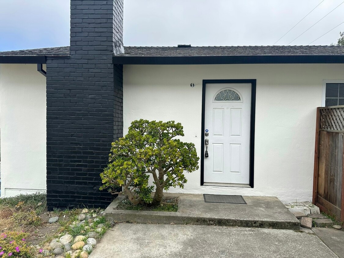 Foto del edificio - 2921 Fleetwood Dr