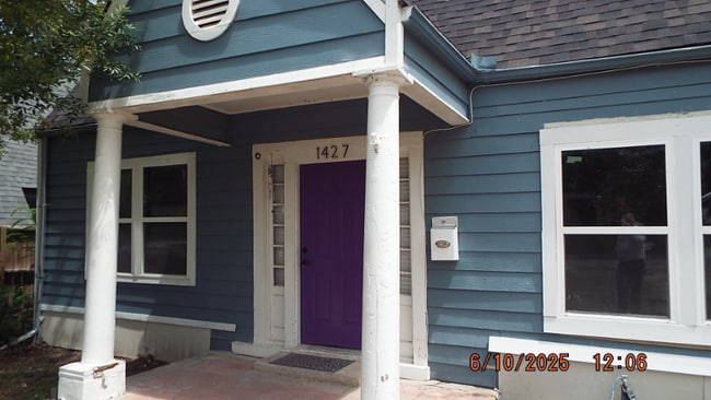 Building Photo - 1427 Schley Ave