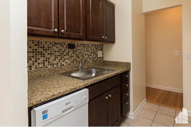 Foto del edificio - 5820 N Sheridan Rd