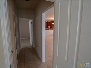 Building Photo - 1651 Hanz Dr