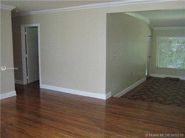 Building Photo - 334 Velarde Ave