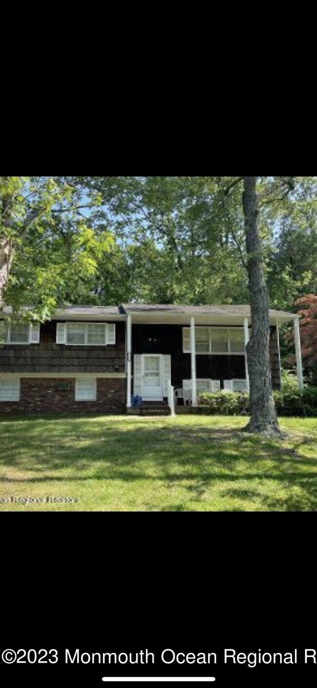 Building Photo - 416 Brookside Ave