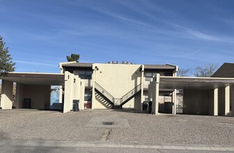 Building Photo - 329 Geraldine Rd SE