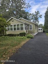 Building Photo - 712 Radnor Ave