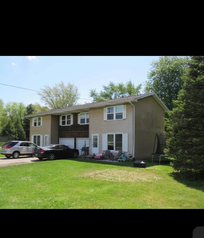 Building Photo - 803 Zollinger Rd