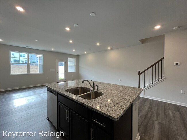 Building Photo - 3 br, 3.5 bath House - 5016 Kota St