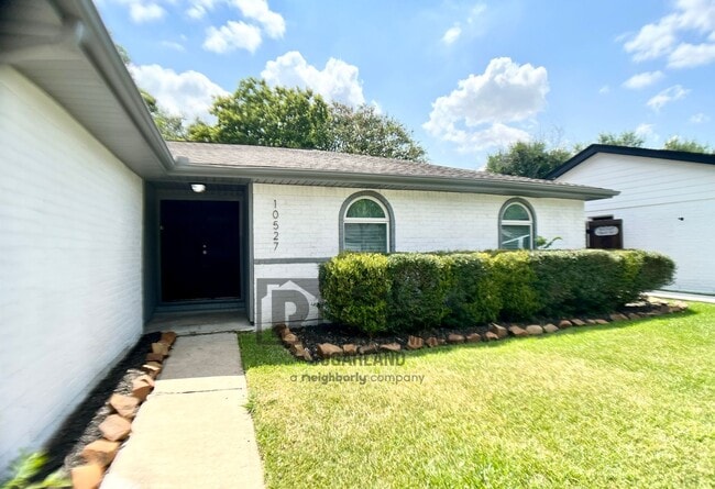 Building Photo - Gorgeous One Story Home in Sugar Land, TX