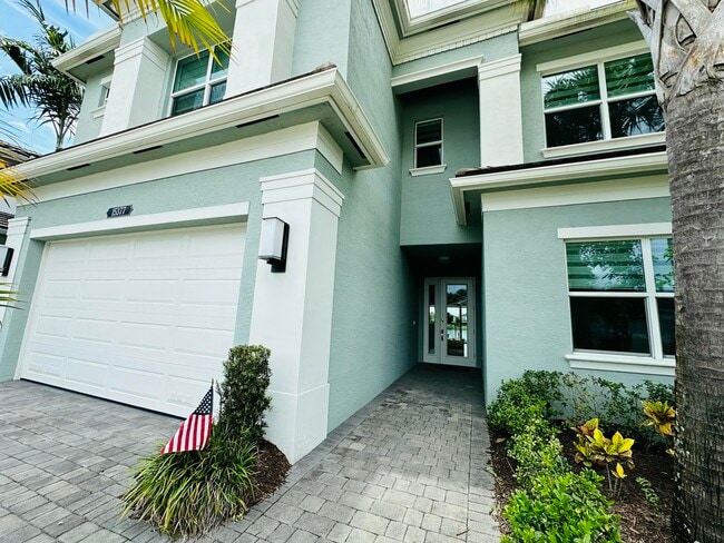 Building Photo - 15377 Green River Ct