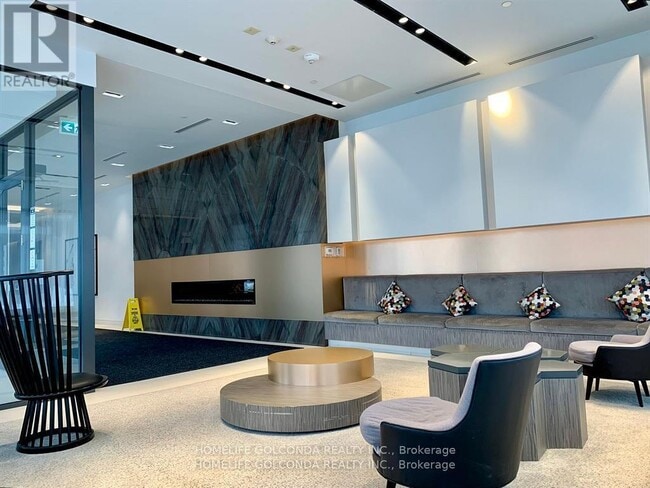 Building Photo - 128 Fairview Mall Dr