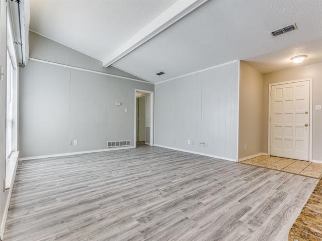 Foto del edificio - 2731 Forest Grove Dr