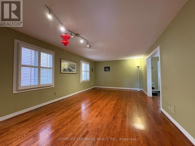 Photo du bâtiment - 120 Brookmill Dr