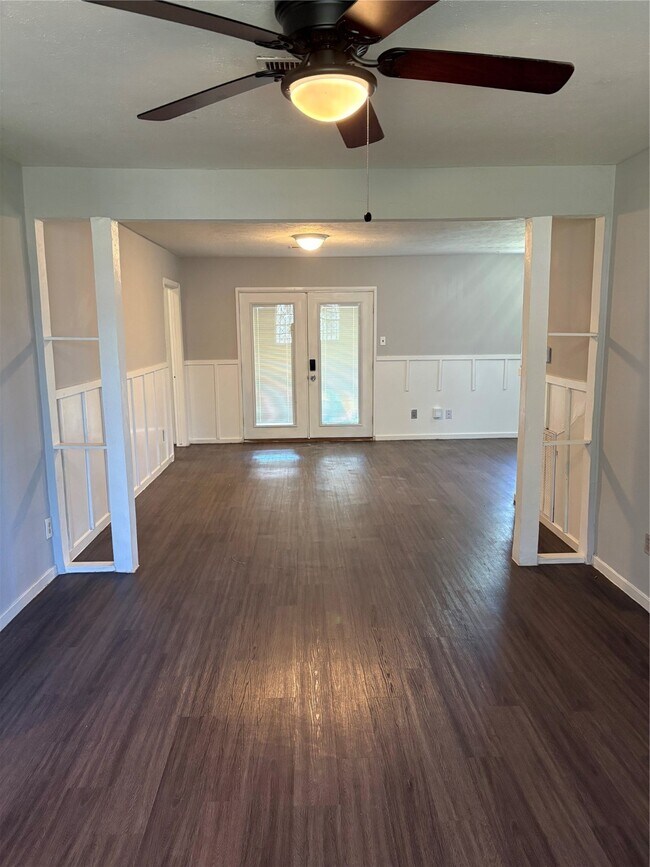 Foto del edificio - 5114 Madden Rd