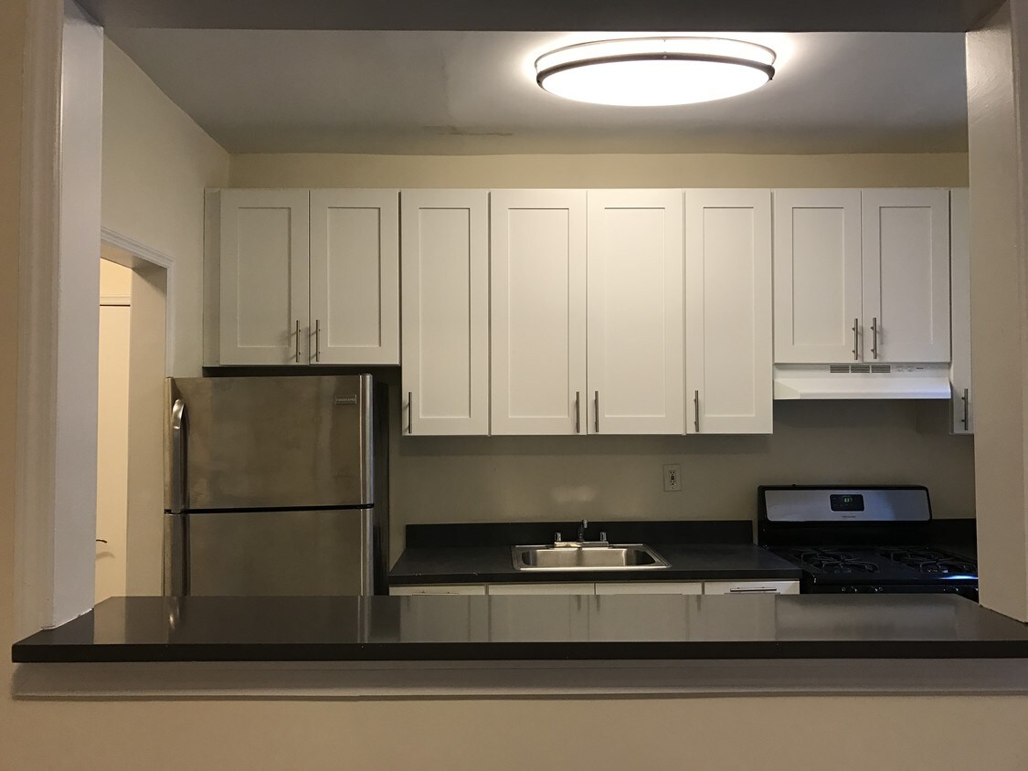 Foto principal - 226 Linden Blvd