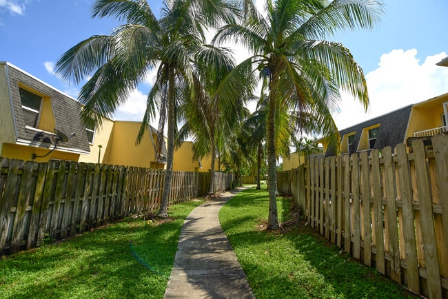 Common Area - Pelican Pointe