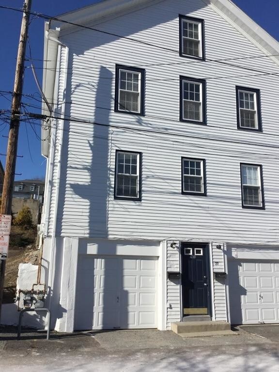 77 Marlborough St Unit 2, East Greenwich, RI 02818 Apartment for Rent