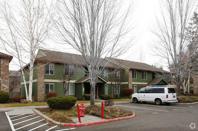 Building Photo - Spring Pines Apartments