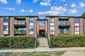 Building Photo - 9712 Kingsbridge Dr
