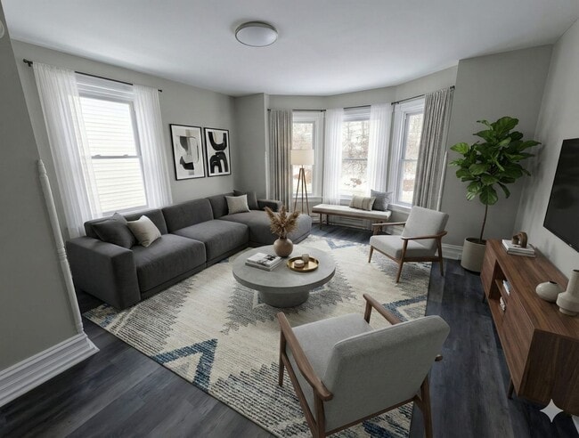 Building Photo - 240 E Hamilton St