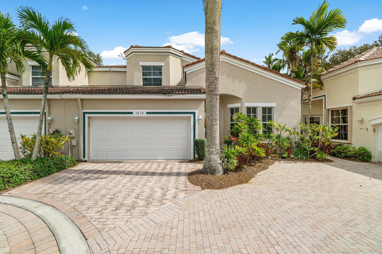 Foto principal - 7672 Jasmine Ct