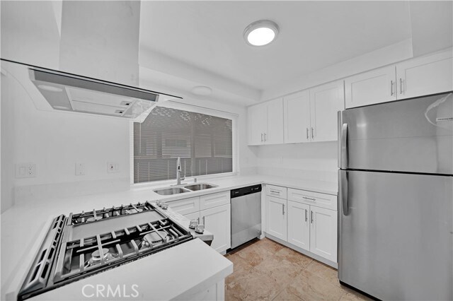 Building Photo - 406 Nobel Ave