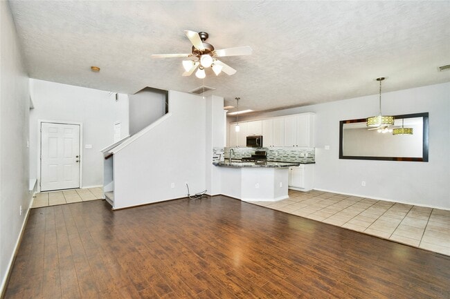 Foto del edificio - 62 E Stedhill Loop