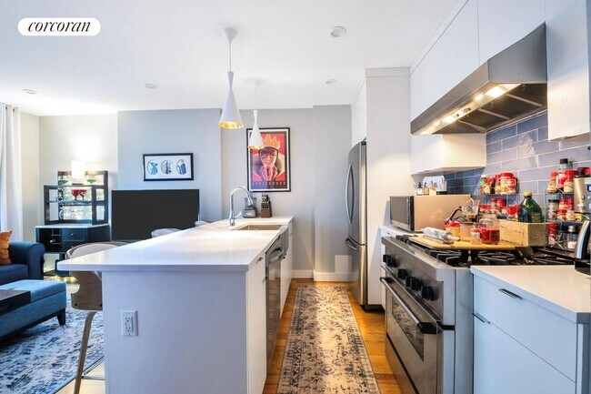 Foto del edificio - 476 2nd St