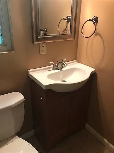 Bath - 577 Bigelow St