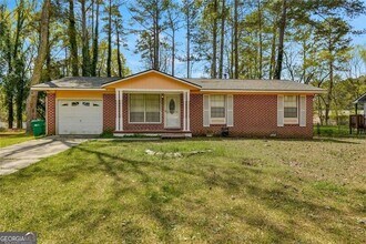 Building Photo - 8941 Ashwood Dr
