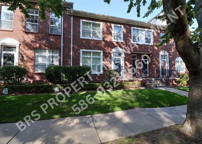 Building Photo - 2 Bedroom 2 Bathroom Townhouse