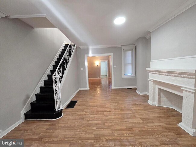 Foto del edificio - 5825 Ashland Ave