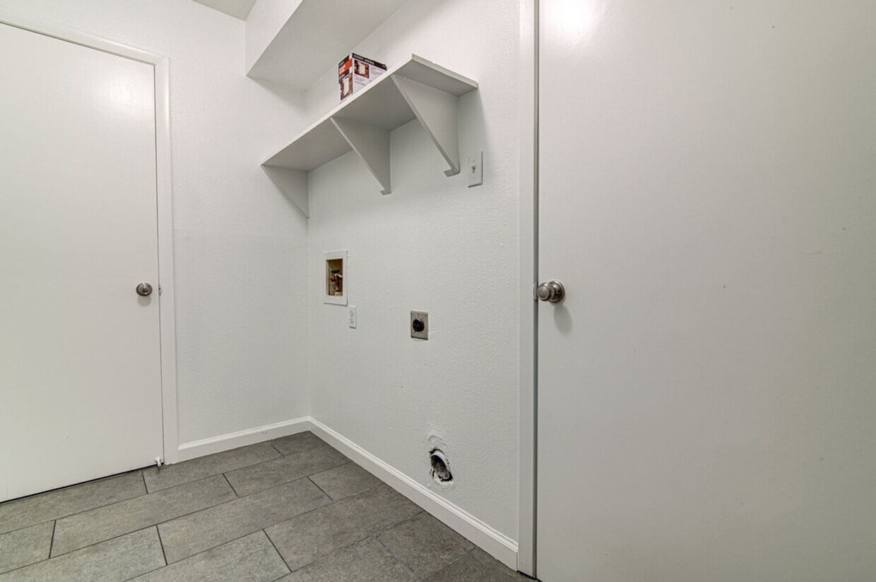 Foto principal - 1605 Dale Cv