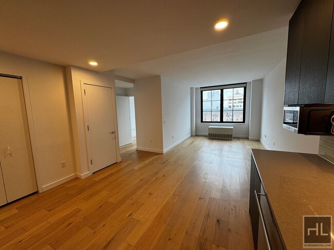 Building Photo - NORTHERN BOULEVARD