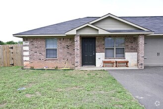 Building Photo - 16989 Loring Ln