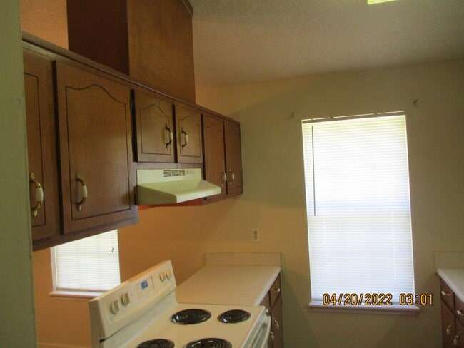 Building Photo - 112-A Acacia Ct