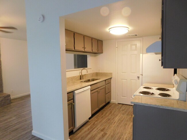 Foto del edificio - GCC Properties I LP Management Acct2 (1002 Fieldwood Dr)