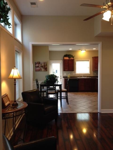 Foto del edificio - 2117 Millstone Way