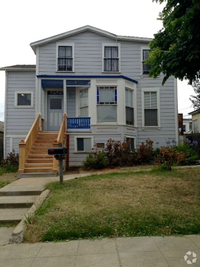 Building Photo - 909 Virginia St