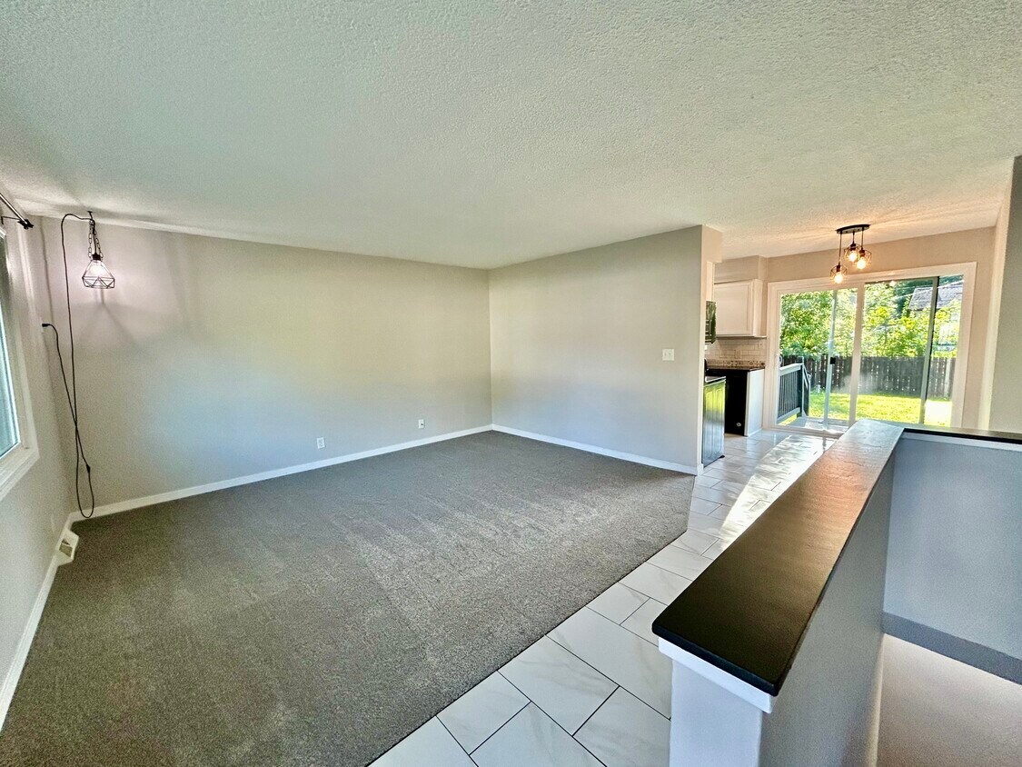 Foto principal - 414 Belle Aire Dr