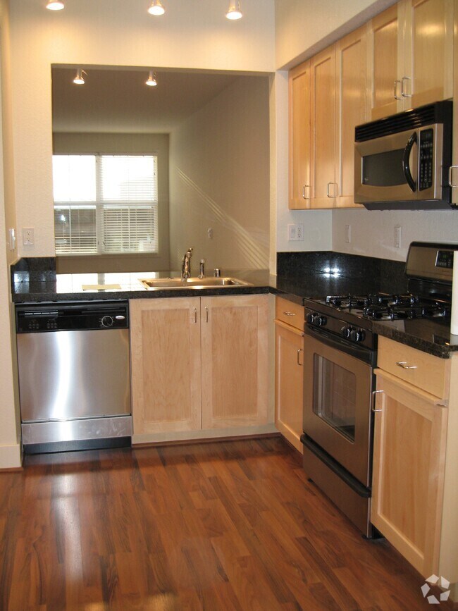 Watergate Apartments for Rent with Parking Emeryville, CA 3 Rentals