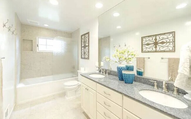 Foto del edificio - 2225 Summit Dr