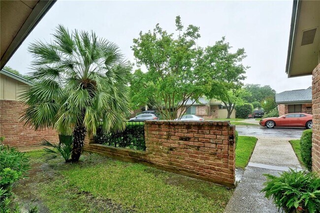 Foto del edificio - 9627 Covey Ridge Ln