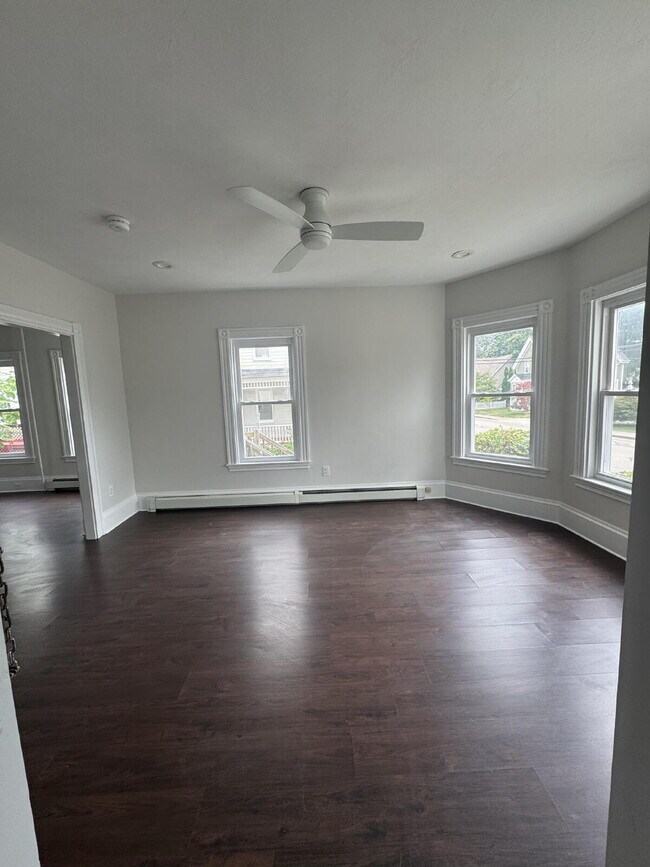 Foto del edificio - One Bedroom Available in Mansfield
