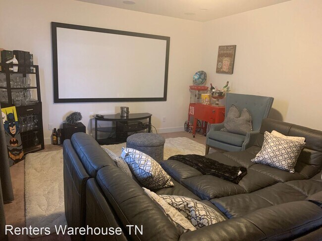 Building Photo - 4 br, 3.5 bath House - 5229 Giardino Drive