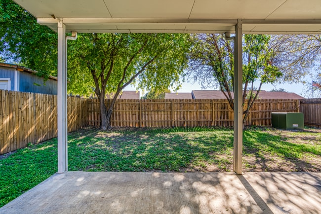 Building Photo - 9438 Celine Dr